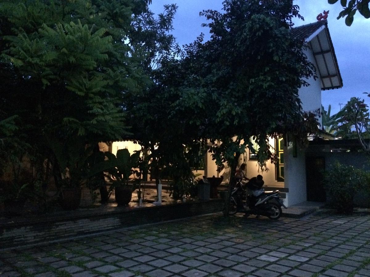 Sonosewu Guesthouse Yogyakarta Kültér fotó