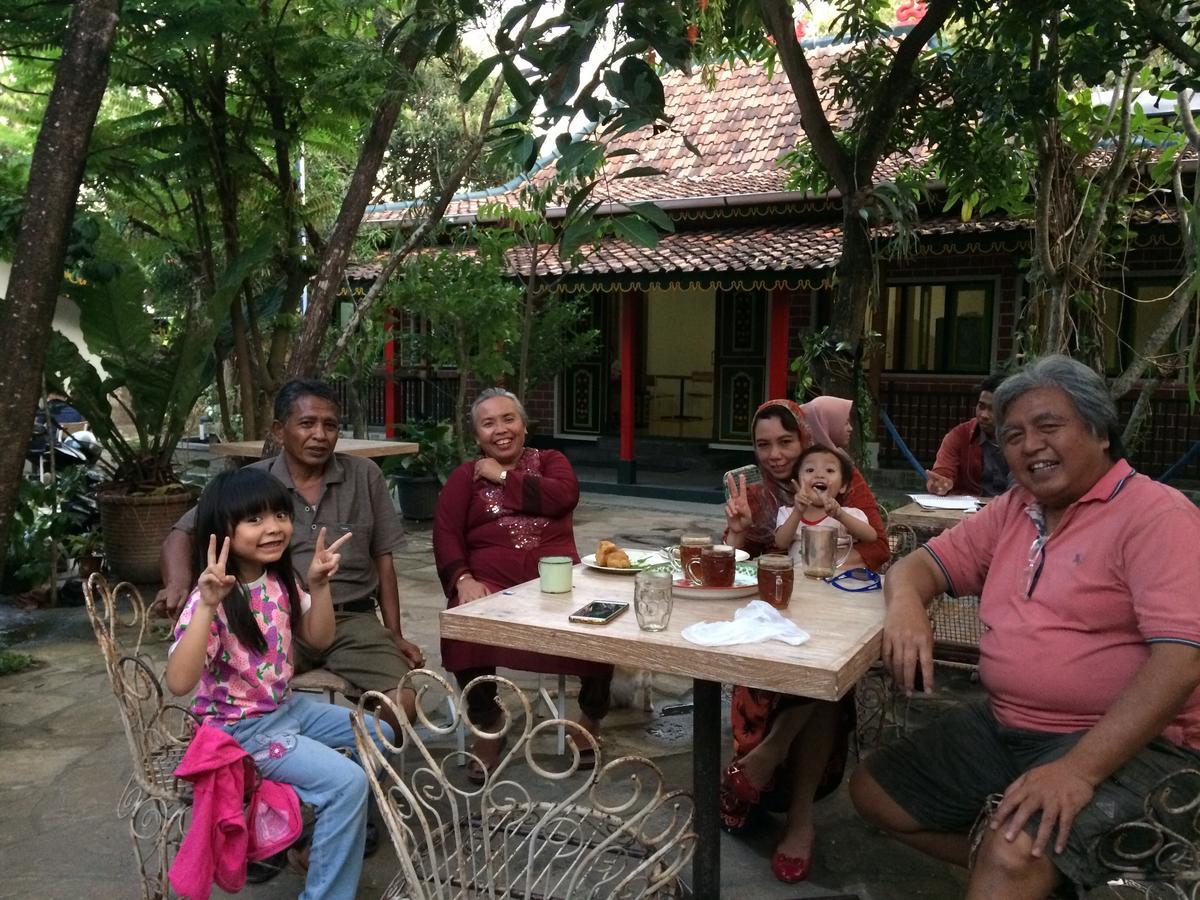 Sonosewu Guesthouse Yogyakarta Kültér fotó